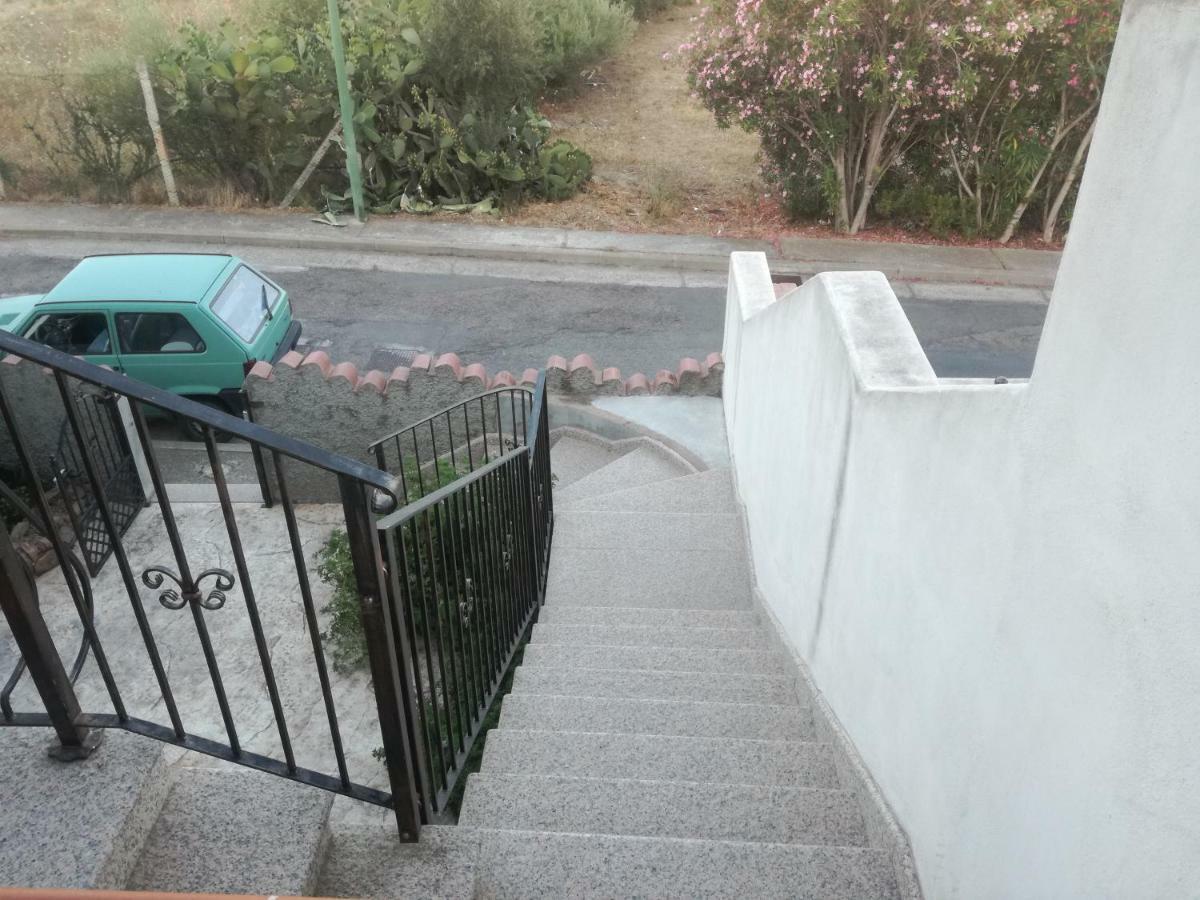 Il Giardino Apartment Lotzorai Bagian luar foto