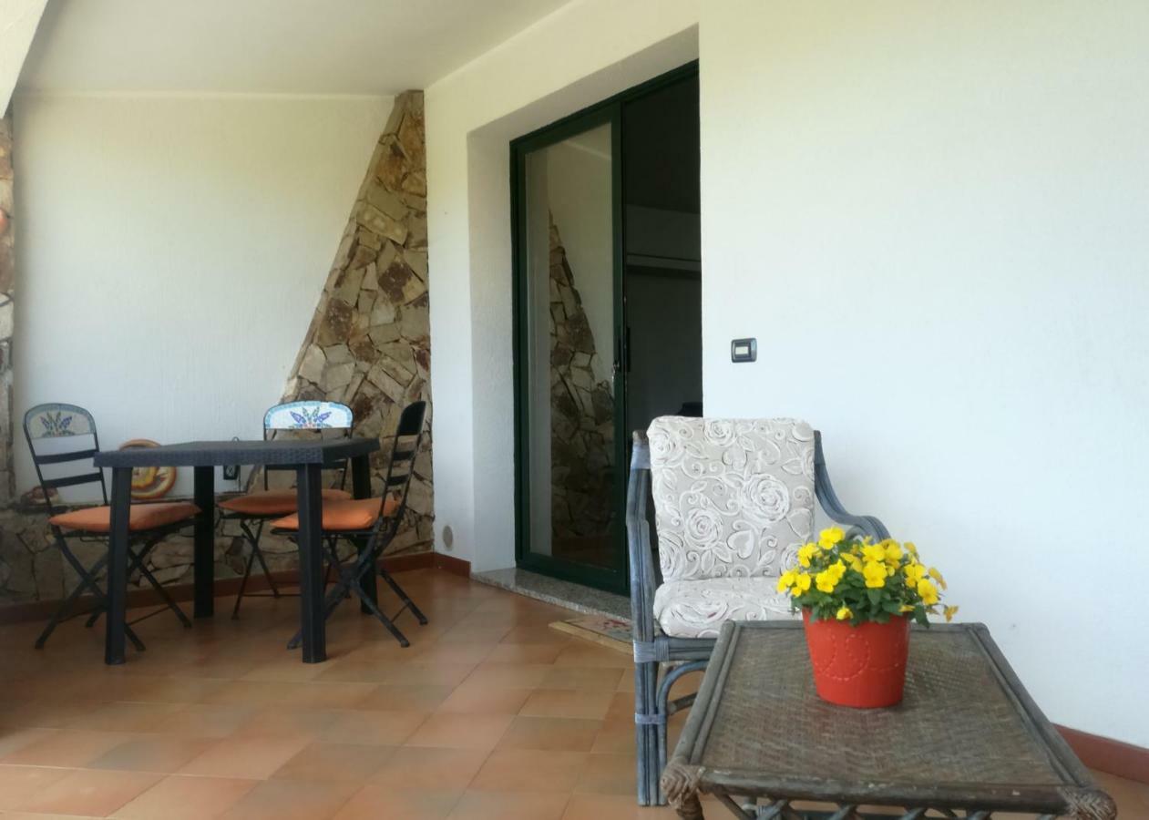 Il Giardino Apartment Lotzorai Bagian luar foto