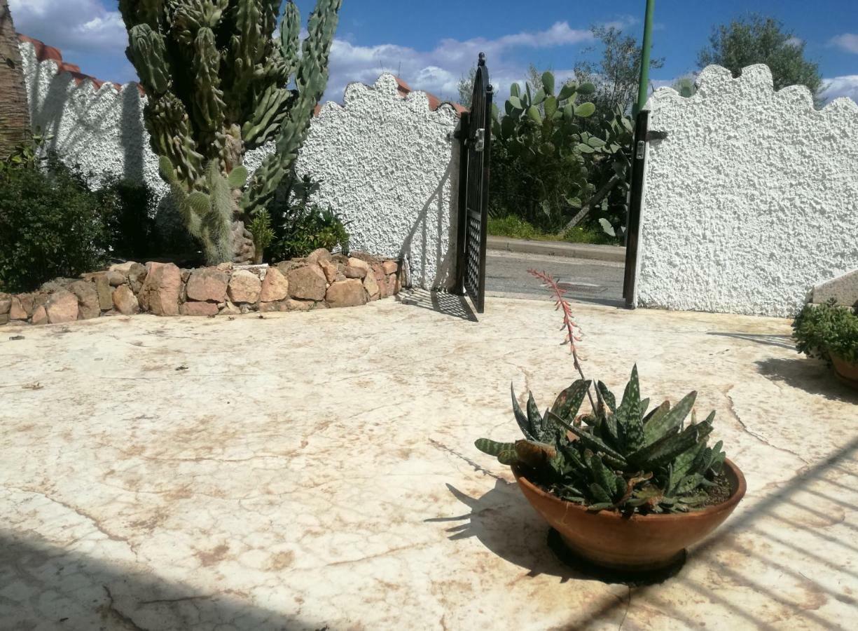 Il Giardino Apartment Lotzorai Bagian luar foto